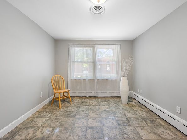 12 Pearl St, Gardner MA 01440
