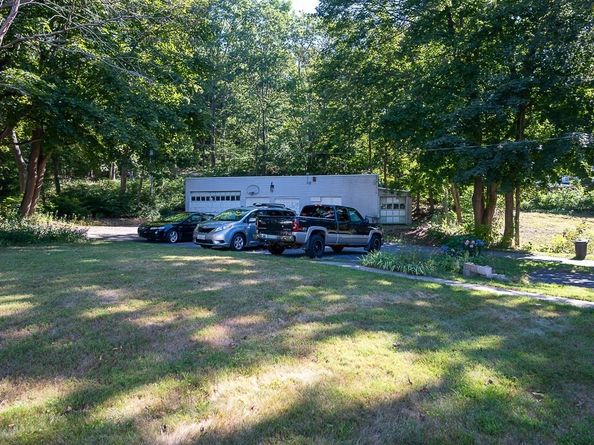 12 Pearl St, Gardner MA 01440