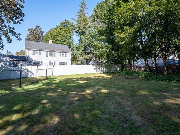 12 Pearl St, Gardner MA 01440