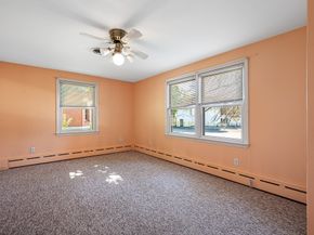 12 Pearl St, Gardner MA 01440