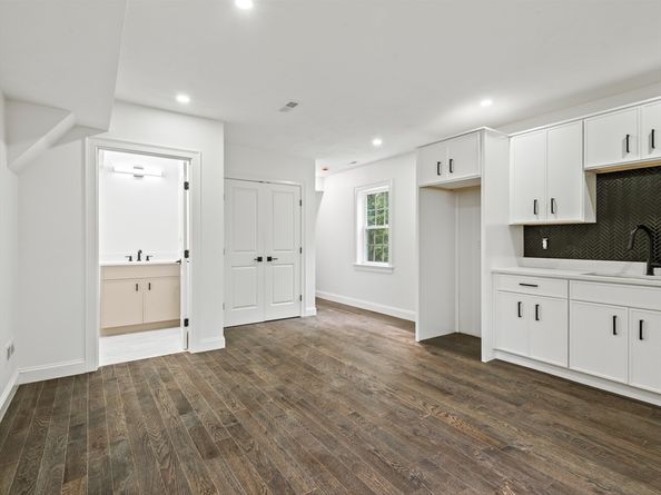 422 Granite Street, Worcester MA 01607