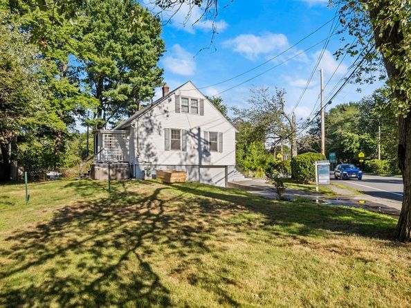 125 Phillips Brooks, North Andover MA 01845