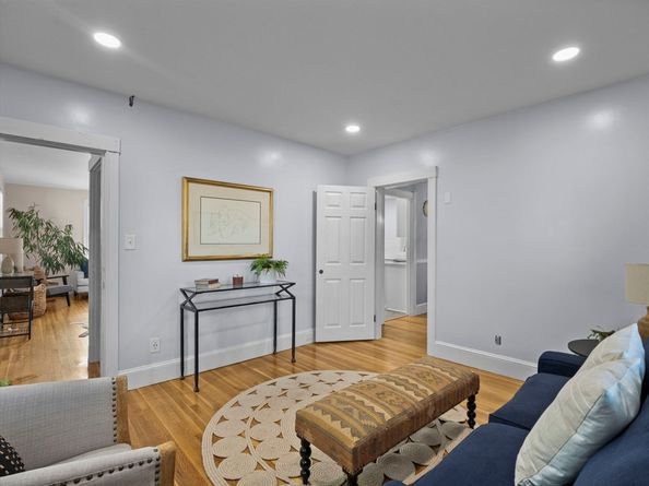 125 Phillips Brooks, North Andover MA 01845