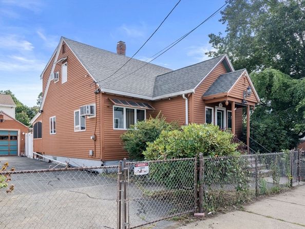 37 Arbor St, Lynn MA 01902