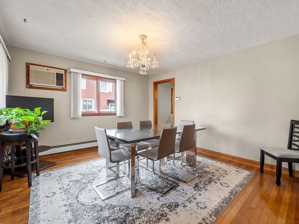 37 Arbor St, Lynn MA 01902