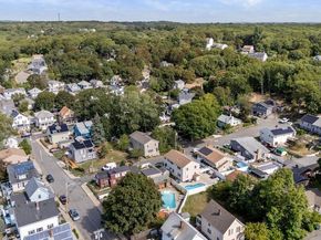 37 Arbor St, Lynn MA 01902