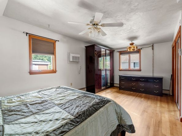 37 Arbor St, Lynn MA 01902
