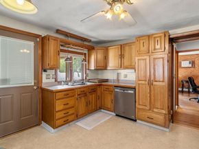 37 Arbor St, Lynn MA 01902