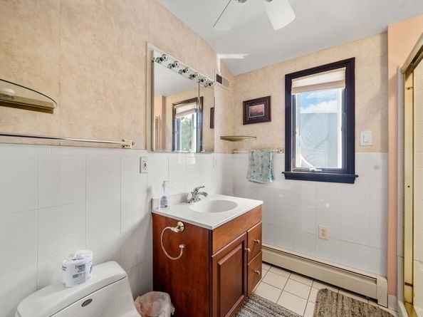 37 Arbor St, Lynn MA 01902