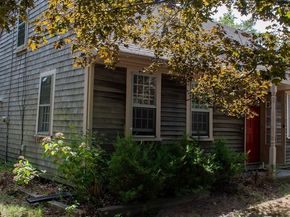 562 North Ave, Rochester MA 02770