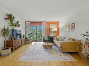 123 Elm St D8, Quincy MA 02169