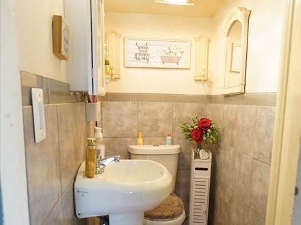 5 Whittier St, Lynn MA 01902