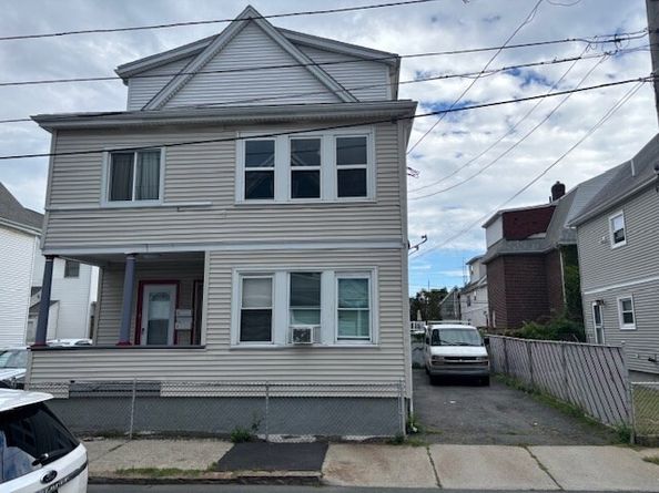 19 Heath St, Everett MA 02149