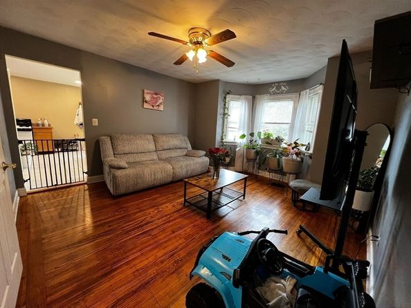 563- Lynn St-, Malden MA 02148