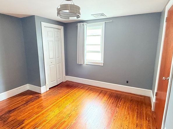 563- Lynn St-, Malden MA 02148