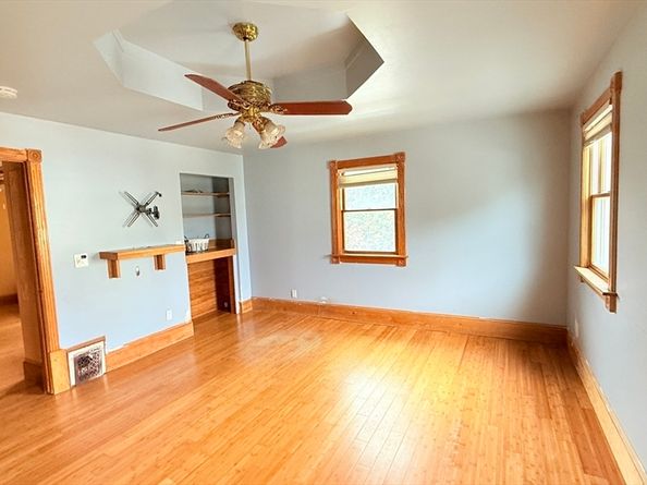 563- Lynn St-, Malden MA 02148