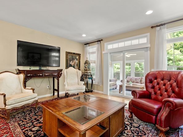 26 Stonebridge Dr 26, Hanson MA 02341