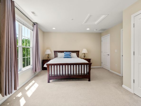 26 Stonebridge Dr 26, Hanson MA 02341