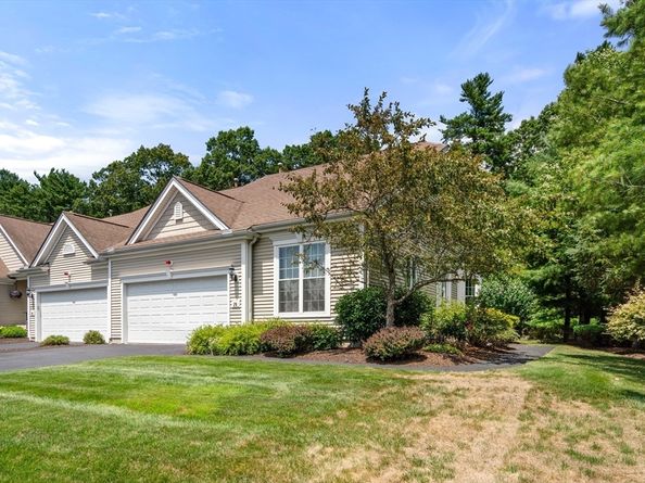 26 Stonebridge Dr 26, Hanson MA 02341