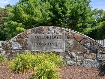 26 Stonebridge Dr
