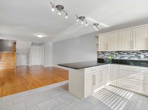 54 Cavendish Circle 54, Salem MA 01970