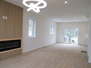 189 Electric A, Lunenburg MA 01462