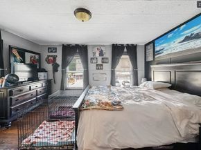 2 Clifford St, Middleboro MA 02346