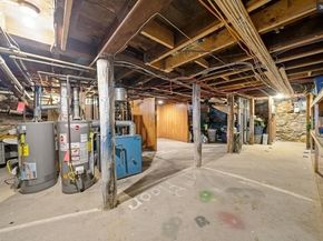 2 Clifford St, Middleboro MA 02346