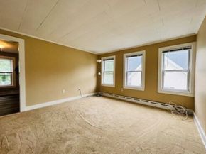 2 Clifford St, Middleboro MA 02346