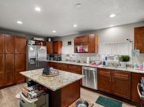 275 Lynnfield St 275, Lynn MA 01904