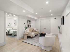 10-12 Clyde Rd 1, Watertown MA 02472