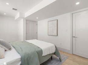 10-12 Clyde Rd 1, Watertown MA 02472