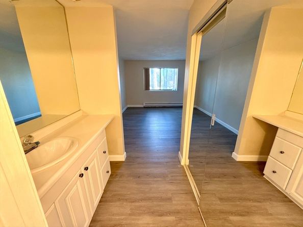 915 Edgell Rd 61, Framingham MA 01701