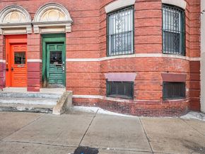 884 Huntington Ave, Boston MA 02115