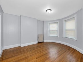 884 Huntington Ave, Boston MA 02115