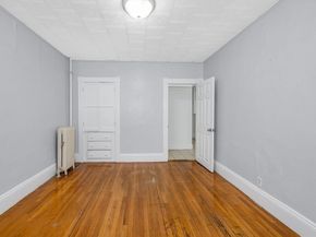 884 Huntington Ave, Boston MA 02115
