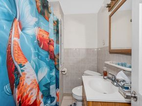 884 Huntington Ave, Boston MA 02115