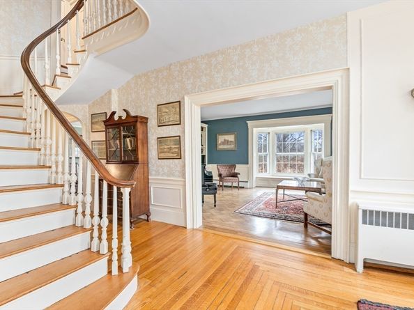 8 Washington Street, Sherborn MA 01770