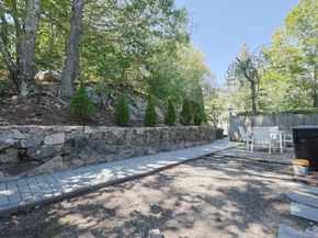 26B Pleasant St B, Wellesley MA 02482