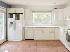 73 Half Crown Cir 73, Ashland MA 01721