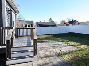 10 Oak Meadow Pl 10, Bridgewater MA 02324