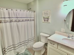 10 Oak Meadow Pl 10, Bridgewater MA 02324