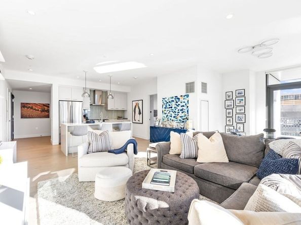 40 Traveler St 303, Boston MA 02118