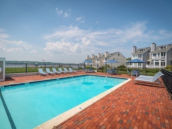 7 Rackliffe St H1, Gloucester MA 01930