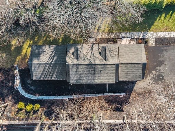 25 Shaw Rd, Wellesley MA 02481