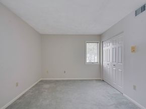 801 Sherwood Forest Ln 801, Saugus MA 01906