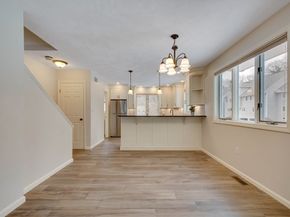 801 Sherwood Forest Ln 801, Saugus MA 01906