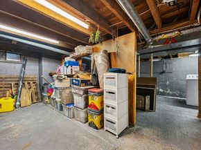 13 Harwood St, Oxford MA 01540