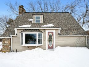 13 Harwood St, Oxford MA 01540