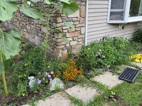 13 Harwood St, Oxford MA 01540